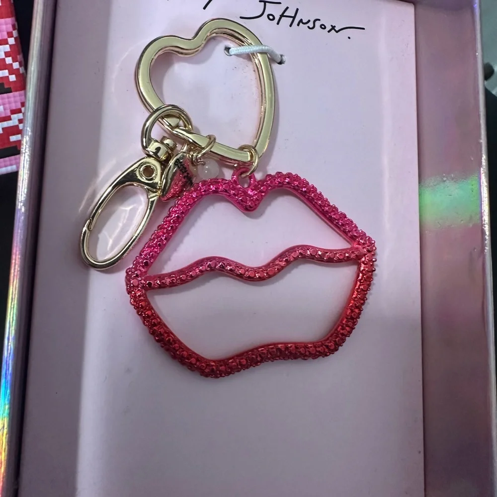🆕Betsey Johnson LIPS Jewelry Charm/Keychain